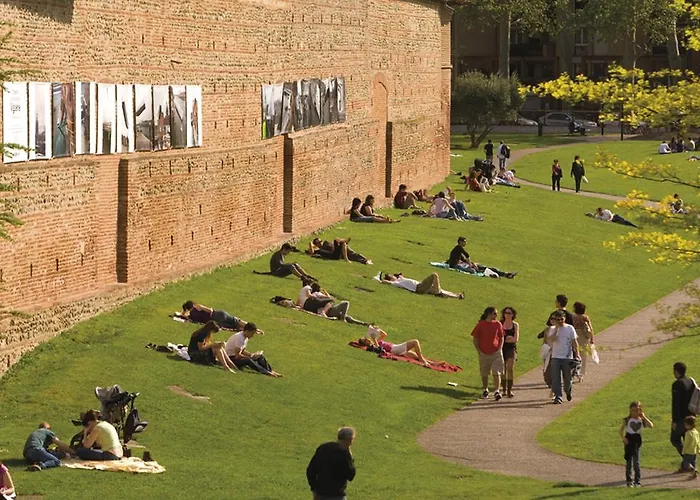 Le Clos Des Violettes Toulouse